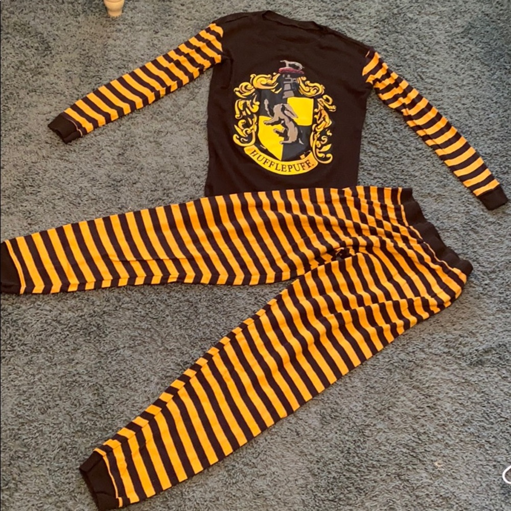 Harry Potter Hufflepuff PJs gender neutral 🧙🏼